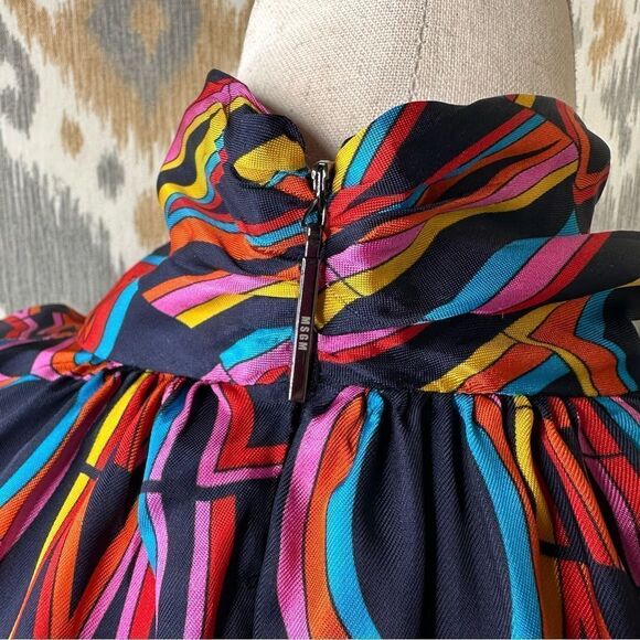 MSGM Winter 2018.19 “Milano” Printed High-Neck Silk Blouse - Picture 9 of 16